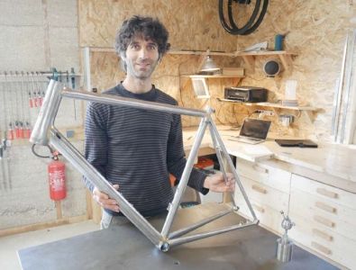 Calade cycles 01 - Copyright DR