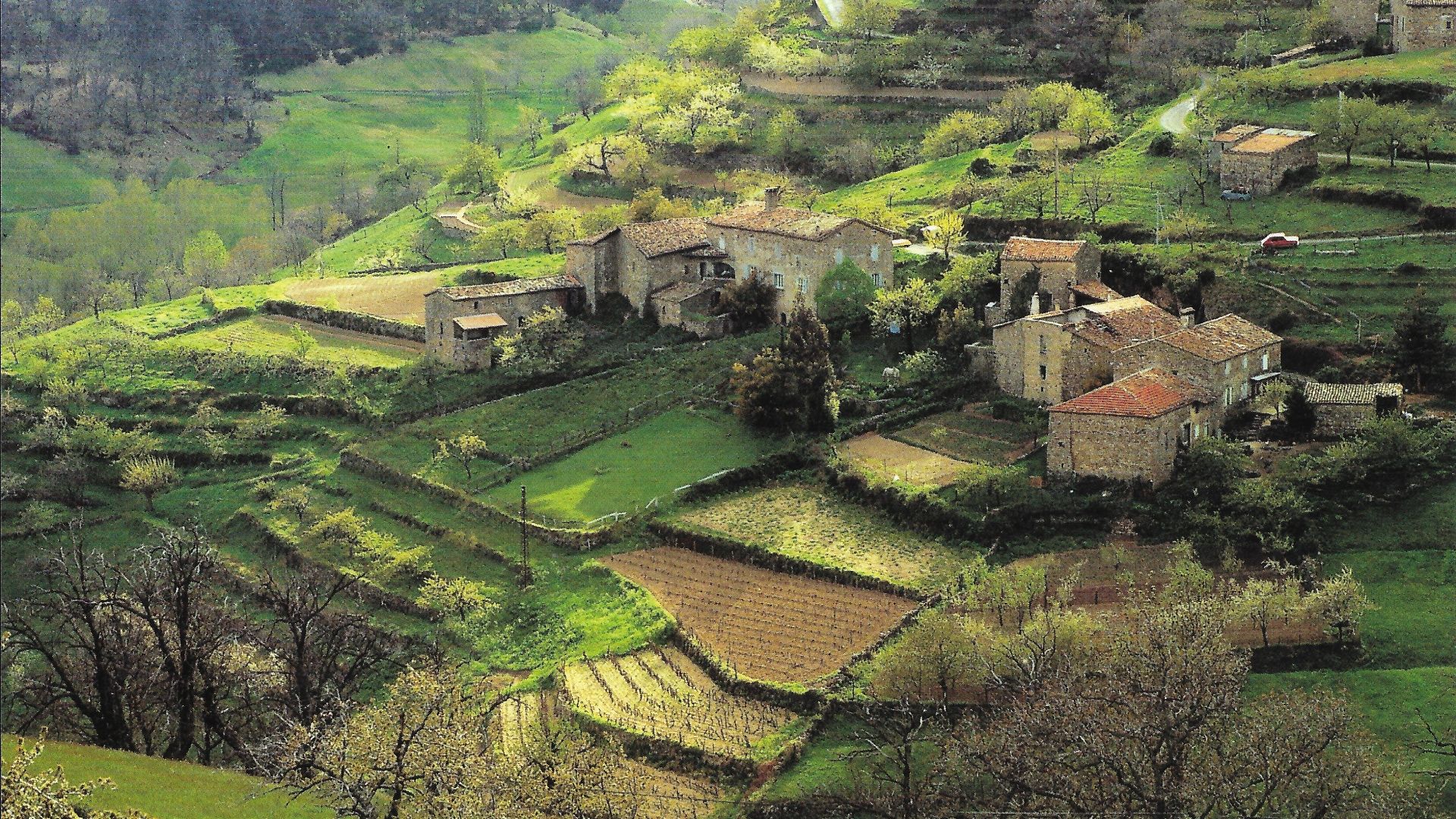 Hameau près de Lentillères - Helmut Krackenberger