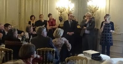 Hervé Saulignac (au centre) et Anne-Marie Escharavil
